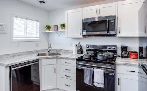 Rochester House | Tiny Home in Quiet Suburb near everything