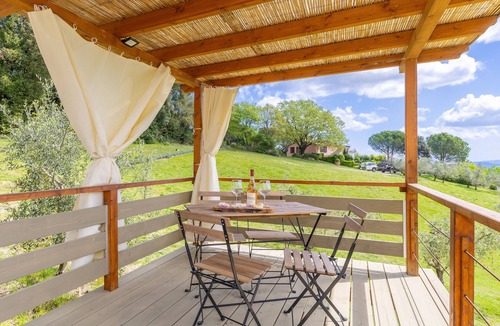 Monteverdi Marittimo House | Tiny Home 'Glamping - Il Gelsomino' with Private Garden and Air Conditioning