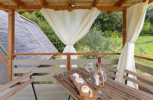 Monteverdi Marittimo House | Tiny Home 'Glamping - Il Gelsomino' with Private Garden and Air Conditioning