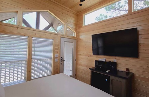Page Cabin | Tiny Home King Home #11B