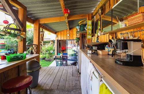 Lamastre House | Tiny Home "Logement Bourbon - Heart of Ardèche" with Private Terrace, Shared Garden & Wi-Fi