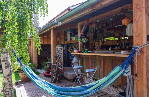 Lamastre House | Tiny Home "Logement Bourbon - Heart of Ardèche" with Private Terrace, Shared Garden & Wi-Fi