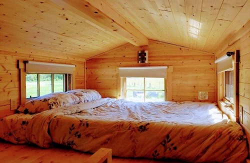 Shelton House | Tiny Home Organic Farm Stay Families & Farm Fresh Food w Hot Breakfast