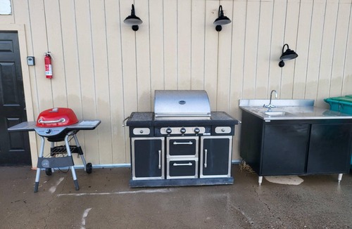 Flagstaff House | Tiny HorseShoe Getaway near Flagstaff