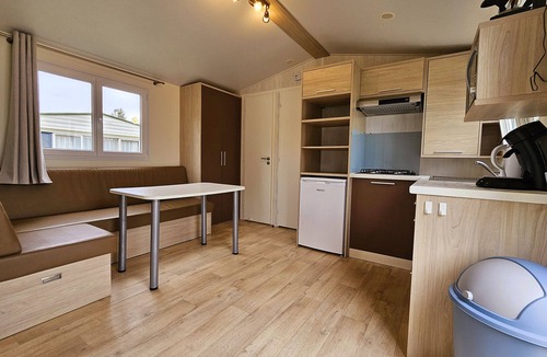 Viane Ski Chalet | Tiny house 6B by pond - ideal for expats, entrepreneurs & nature lovers