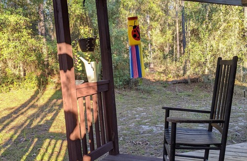 Edgar Apartment | Tiny House Boho Cabin - North Florida Lake Retreat