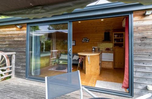 Auriac-du-Perigord House | Tiny House, Clim et Bassin