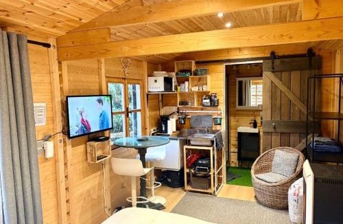 Trazegnies Ski Chalet | Tiny House Close to Brussels South Charleroi Airport