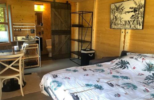 Trazegnies Ski Chalet | Tiny House Close to Brussels South Charleroi Airport