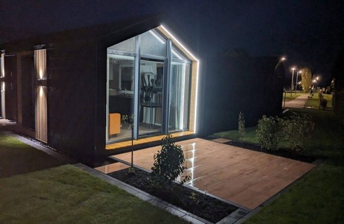 Sohren House | Tiny-House "Das kleine Schwarze" - Land Zeit - get your tiny moment