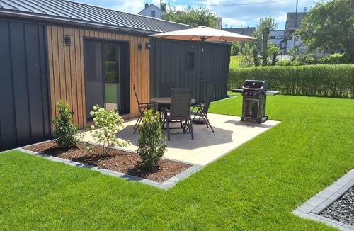 Sohren House | Tiny-House "Das kleine Schwarze" - Land Zeit - get your tiny moment