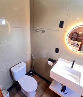 Tres Pinheiros Apartment | Tiny House do Trindade
