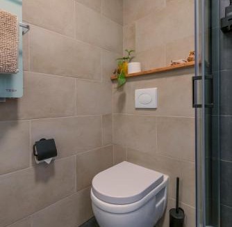 Nijmegen Apartment | Tiny house - fietsverhuur, eigen keuken en badkamer