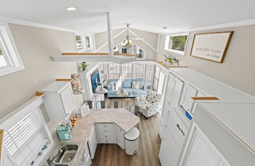 Key Largo House | Tiny house in the Florida Keys with Deck and Marina with boat ramp
