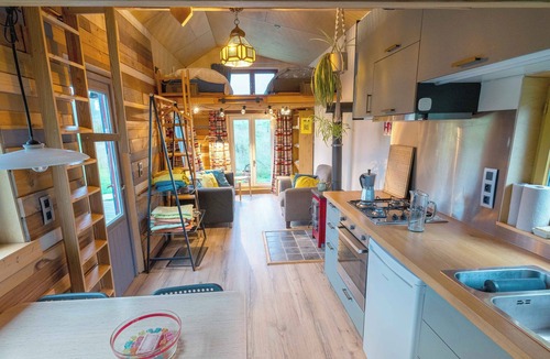 Philippeville Cabin | Tiny House Les Jours Heureux near Dinant and Lacs de l'Eau d'Heure