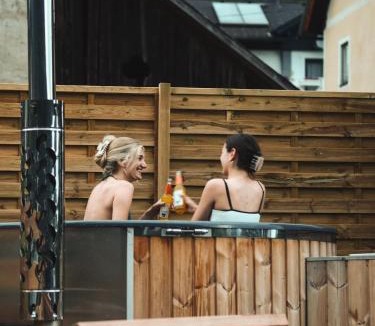 Unterkolbnitz Apartment | Tiny House nähe Millstättersee mit Hot Tub