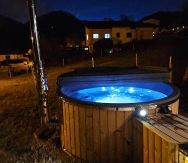 Unterkolbnitz Apartment | Tiny House nähe Millstättersee mit Hot Tub