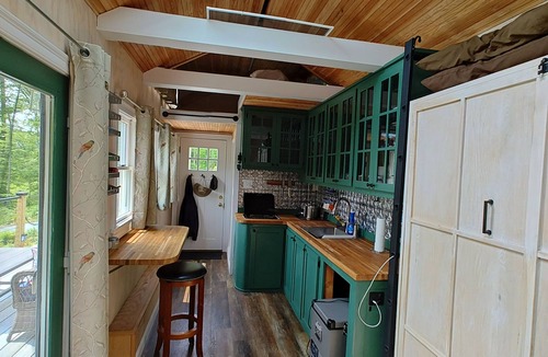 Waterford Cottage | Tiny House Nature Retreat
