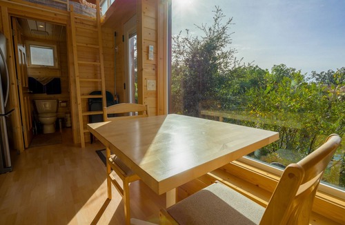 Mount Helix House | Tiny life in beautiful mountain. helix