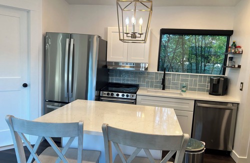 Golden Gate House | Tiny Mansion in Naples. 5 mins to Beach