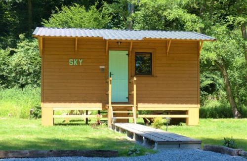 Falaen Ski Chalet | Tiny-river