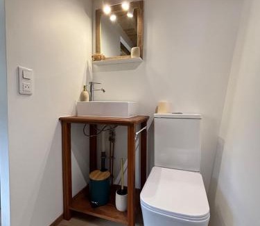Punaauia Ski Chalet | Tiny Surf