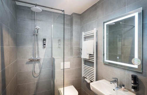 Alt-Godesberg Hotel | tinyTwice Hotel Bonn