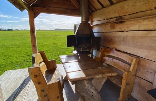 Maidwell Cabin | Tinywood Two, dog friendly with hot tub, sleeps six people in Warwick