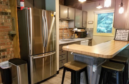 Stowe Area House | Tips Up Townhome-3 BED-2.5 BATH-Ideal Stowe Location! Family & Remote Friendly!