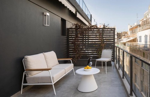 Omonia Apartment | Tipsy Apt 401