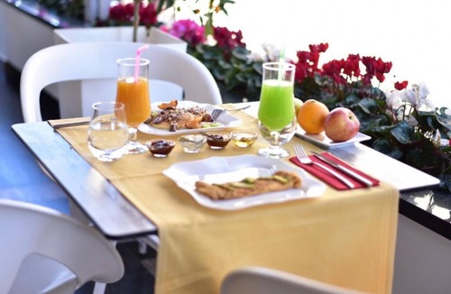 Tirana Bed & Breakfast | Tirana Rental Rooms 3 Single Beds Free Wi-Fi Private Bathroom TV