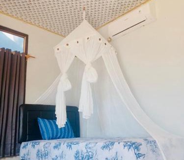 Rote Island Apartment | Tirosa
