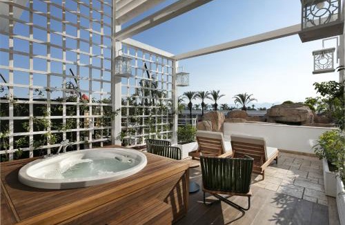 Guzeloba Mahallesi Resort | Titanic Deluxe Lara
