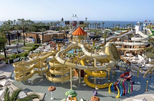 Guzeloba Mahallesi Resort | Titanic Deluxe Lara