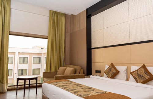 Alipur Hotel | Tivoli Garden Resort