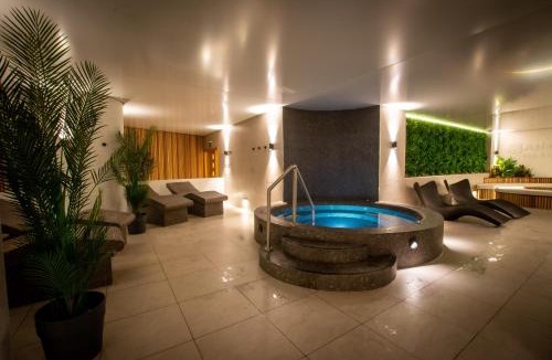 Torquay City Centre Hotel | TLH Derwent Hotel - TLH Leisure, Entertainment and Spa Resort