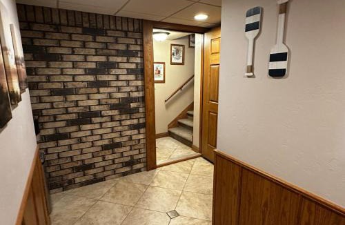 Combined Locks House | TnTBnB