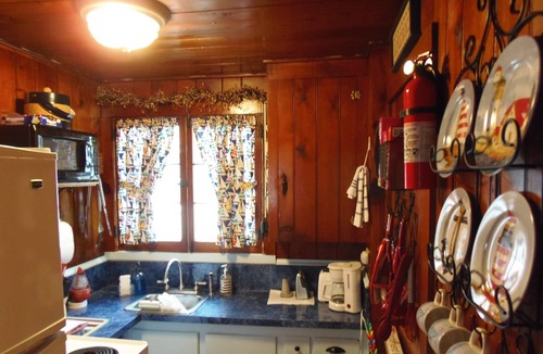 Ludington Cottage | To Ludington Cottages Parkview Cottages