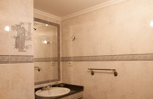 Covelo House | To Porteliña 15 minutes from the outdoor hot springs of Rivadavia