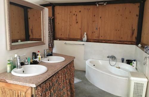 Mbazwana Cabin | Toad Tree Cabins