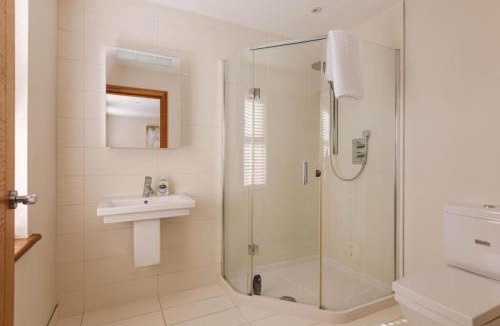 Hillhall House | Tobela House, Sleeps 10, Ultra Luxury