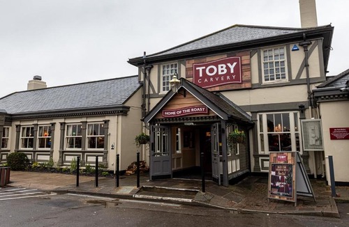 Old Windsor Hotel | Toby Carvery Old Windsor by Innkeeper's Collection