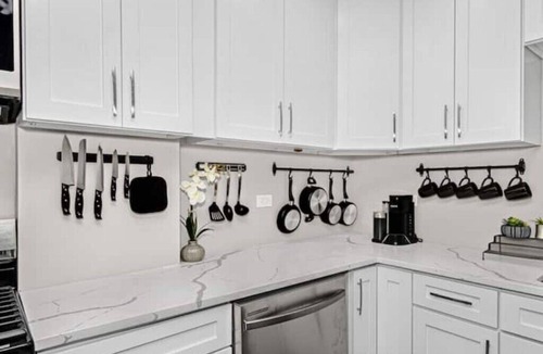 Bronzeville Apartment | Toca Bella ~ 7mins to Downtown