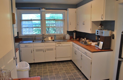 Hubbard House | Tod Mansion on Private Estate: 6000 Sq Ft sleeps 16 with 6 bathrooms