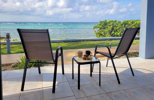 Bodden Town Condo | Toes in the Sand Beach Front Condo in Bodden Town
