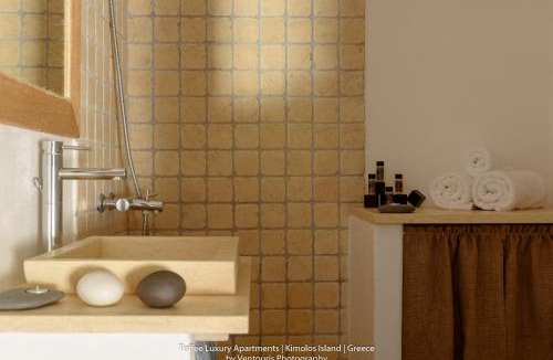 Psathi House | Toffee