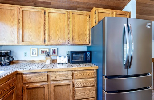 Sunriver House | TOKA32 - Light and Bright Home, Bikes, A/C, Large Deck, Quiet Sunriver Setting