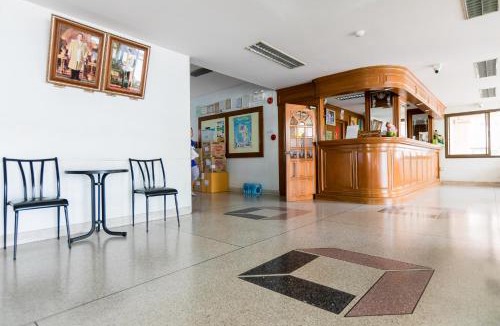 Nai Mueang Hotel | Tokyo Hotel