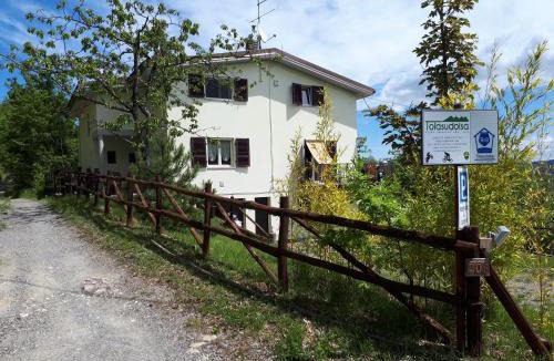 Compiano House | Tolasudolsa Rooms, Breakfast & Mountain Bike
