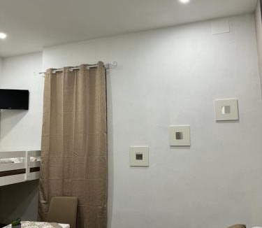 Quartieri Spagnoli Apartment | Toledo Terminal Center